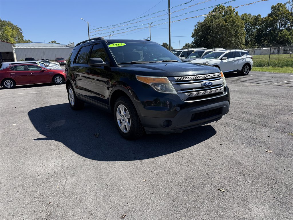 2013 Ford Explorer - $8,400