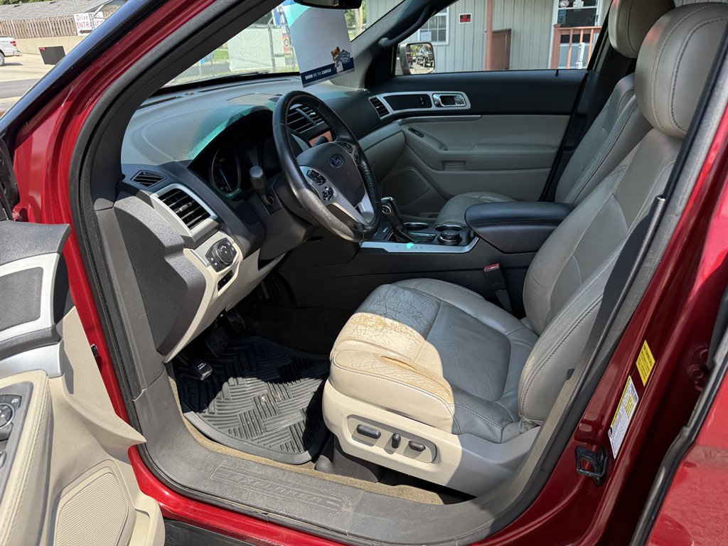 2013 Ford Explorer - $6,000