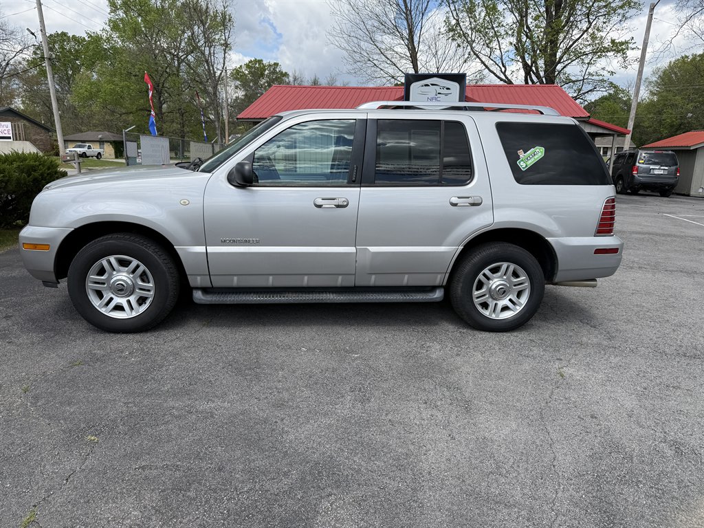 2002 Mercury Mountaineer photo