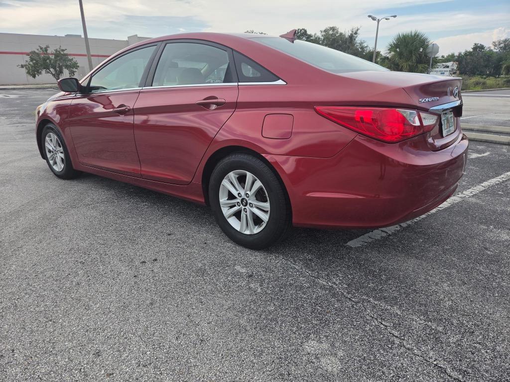 2011 Hyundai Sonata - $6,900
