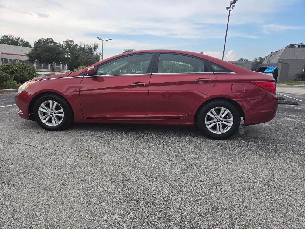 2011 Hyundai Sonata - $6,900