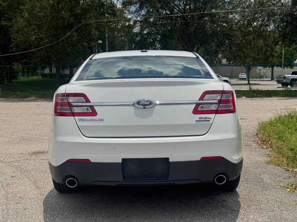 2017 Ford Taurus