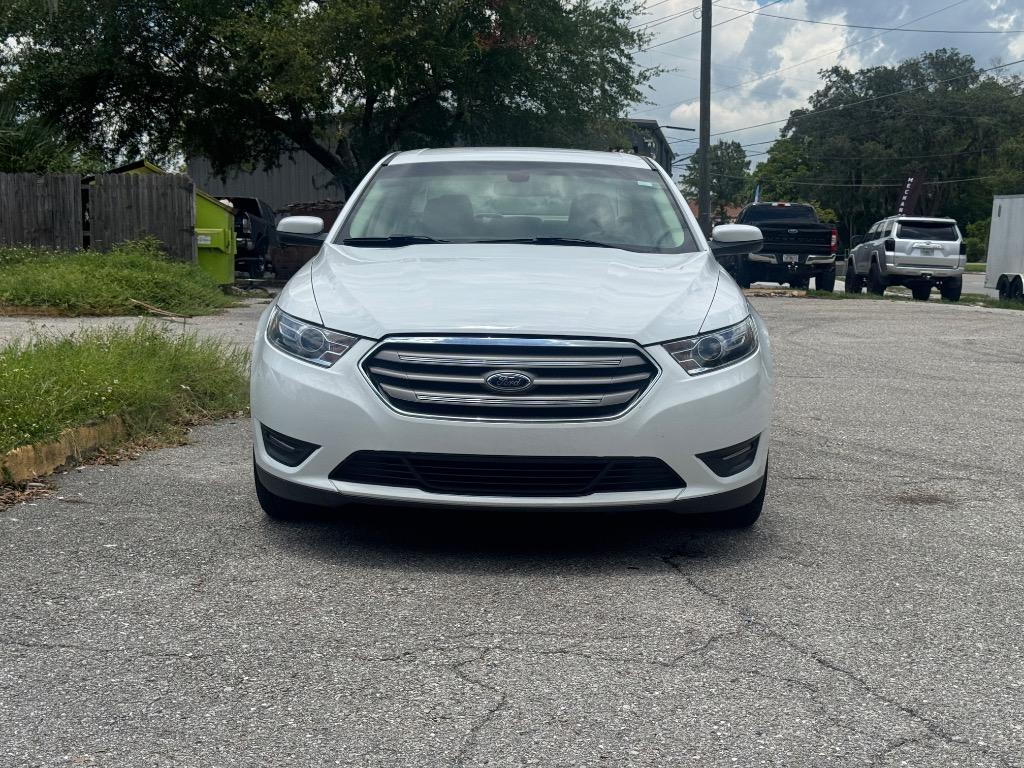 2017 Ford Taurus