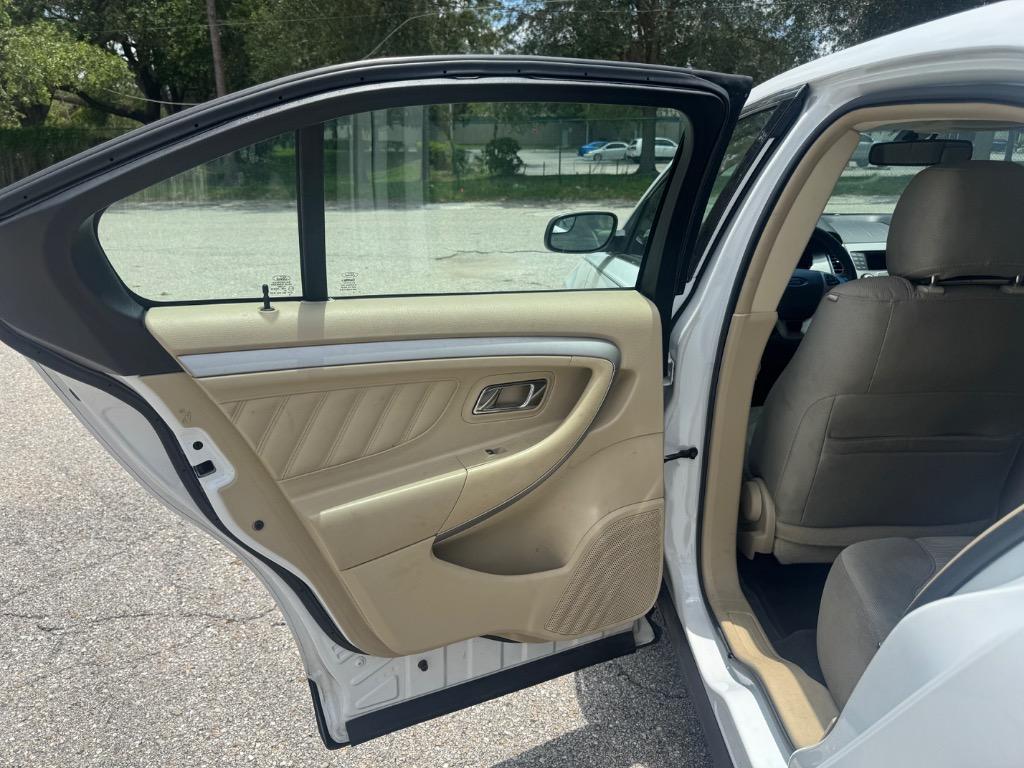 2017 Ford Taurus