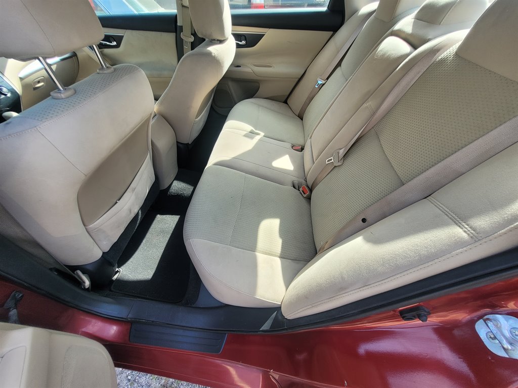 2015 Nissan Altima S photo