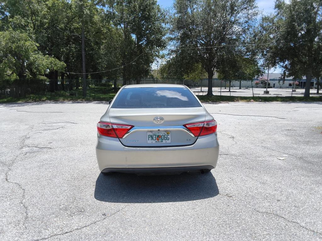 2017 Toyota Camry - $13,900
