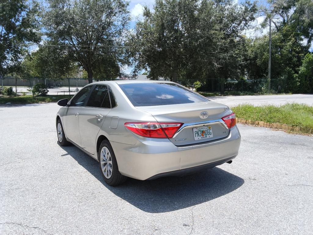2017 Toyota Camry - $13,900