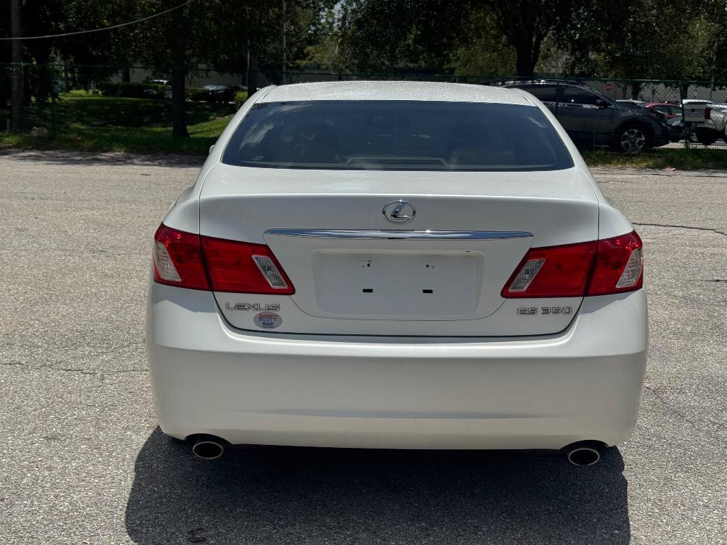 2009 Lexus ES - $5,900
