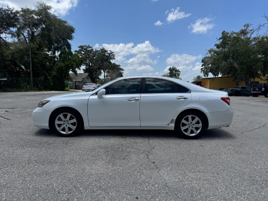 2009 Lexus ES - $5,900