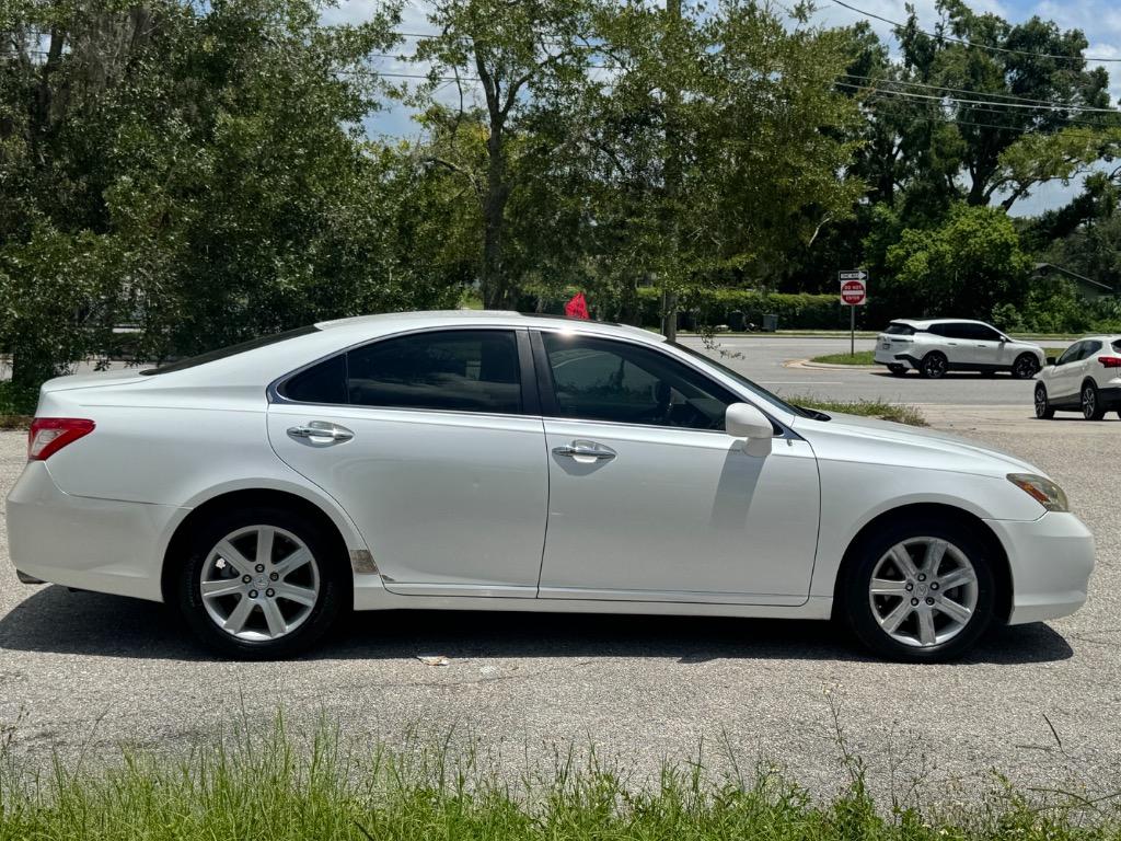2009 Lexus ES - $5,900
