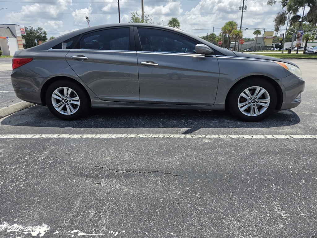 2013 Hyundai Sonata - $4,900