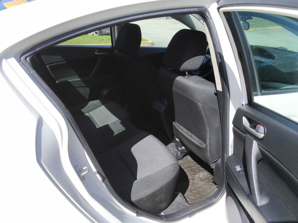 2013 MAZDA MAZDA3 - $6,900