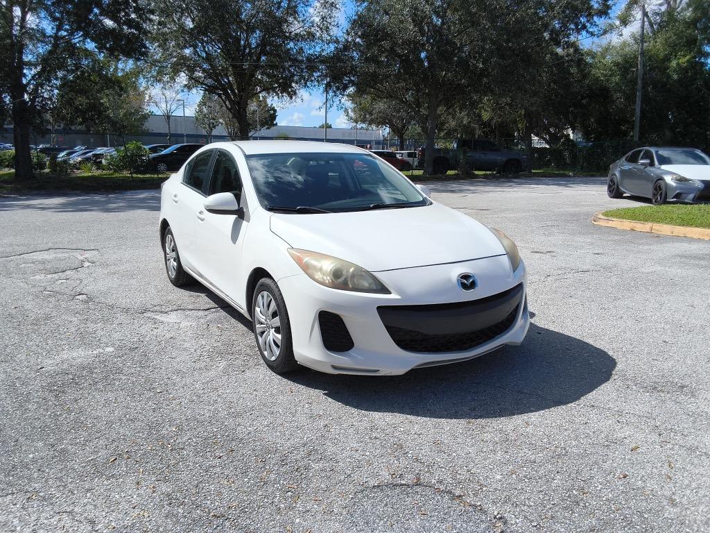 2013 MAZDA MAZDA3 - $6,900