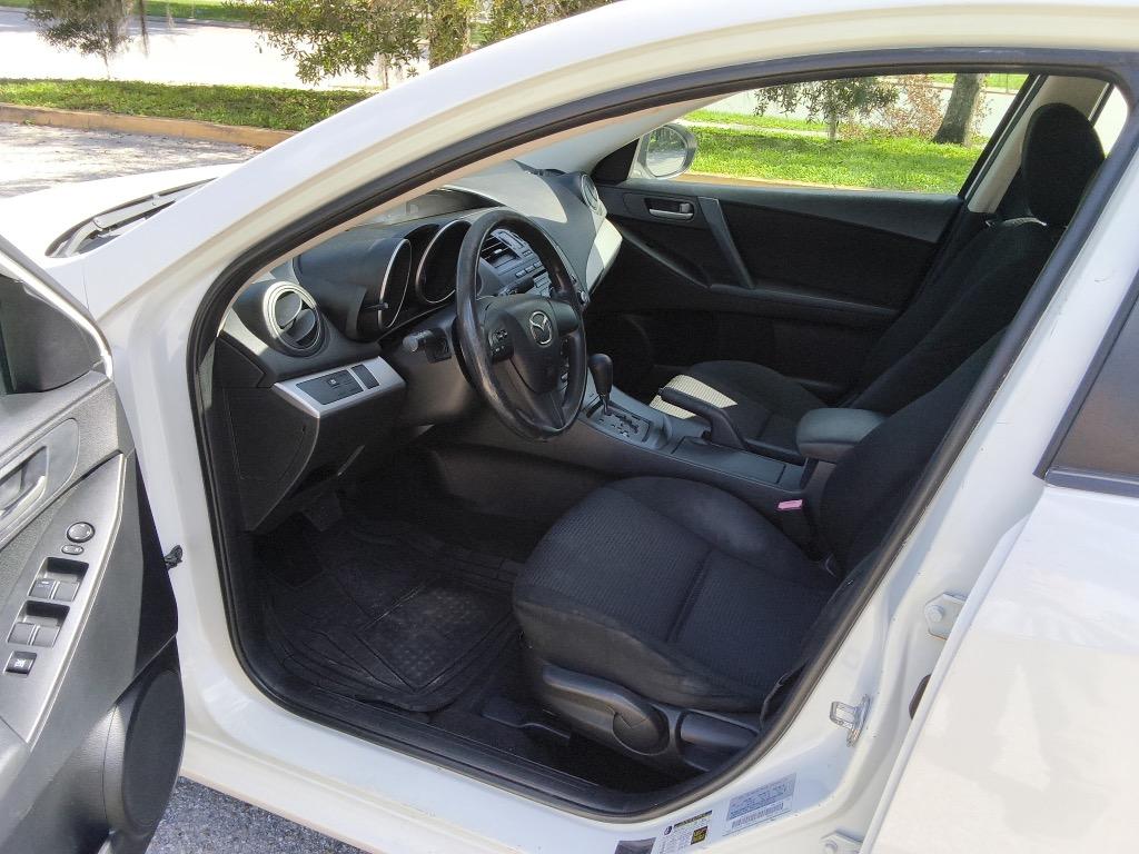 2013 MAZDA MAZDA3 - $6,900