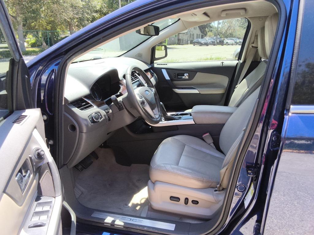 2011 Ford Edge - $9,900