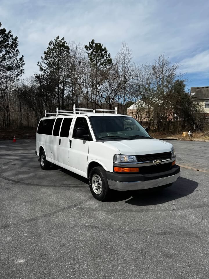 2014 Chevrolet Express 3500 LT 3500 photo