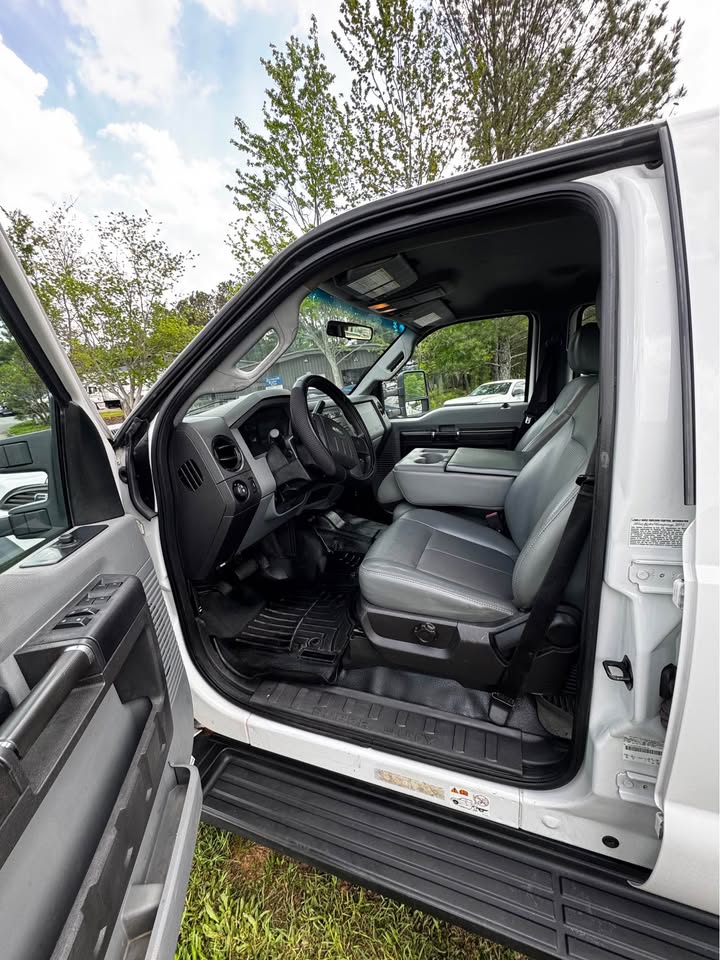 2018 Ford F150 Lariat photo