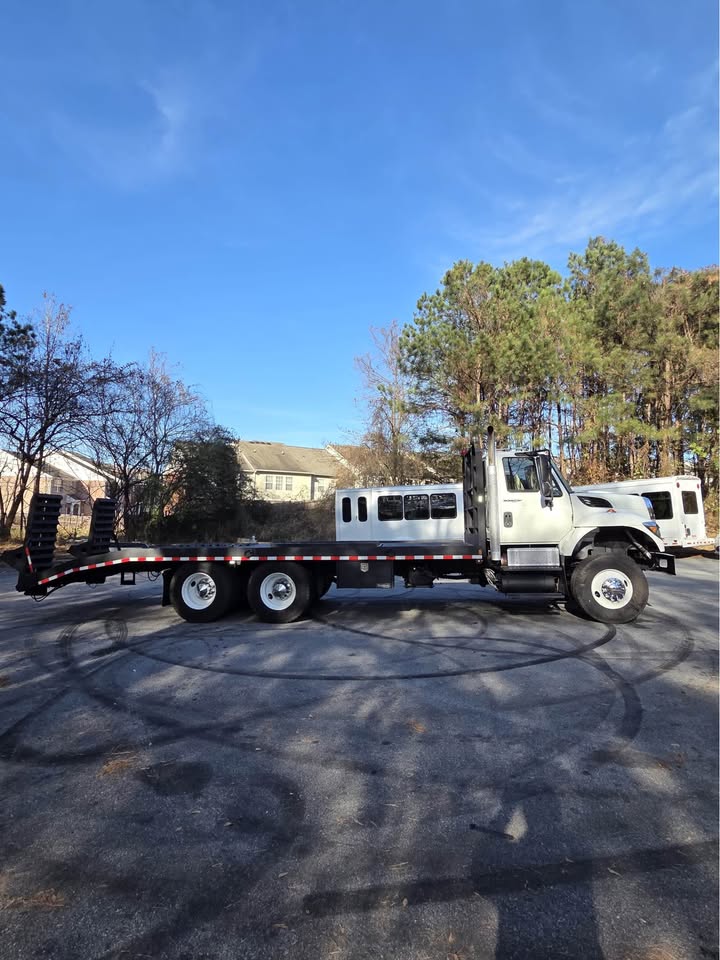 2013 International Sf637 - $67,500