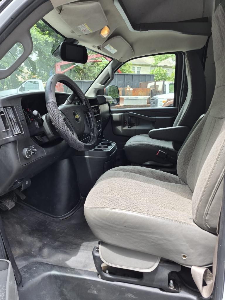 2021 Chevrolet Express - $27,500