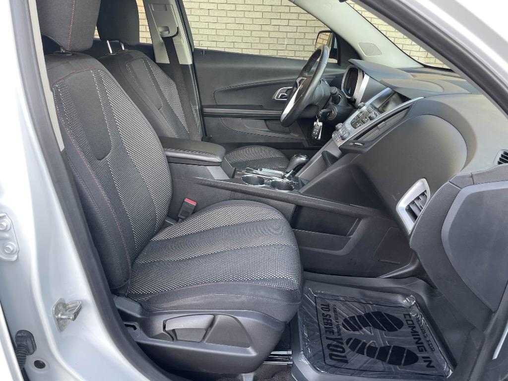 2016 Chevrolet Equinox - $10,280