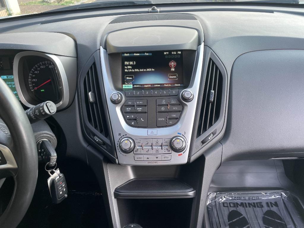 2016 Chevrolet Equinox - $10,280