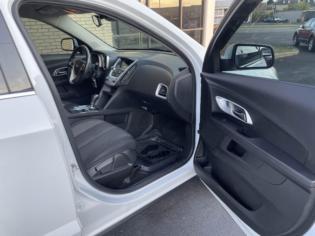 2016 Chevrolet Equinox - $10,280