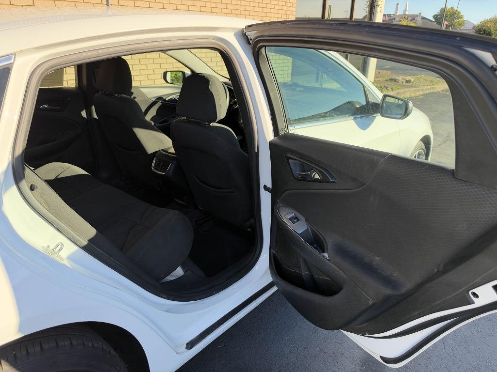 2021 Chevrolet Malibu - $8,820