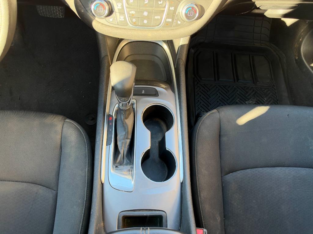 2021 Chevrolet Malibu - $8,820