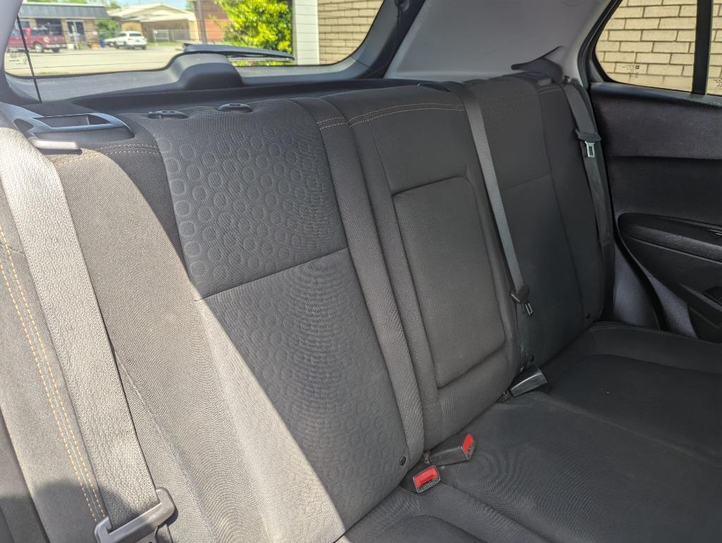 2020 Chevrolet Trax LS photo