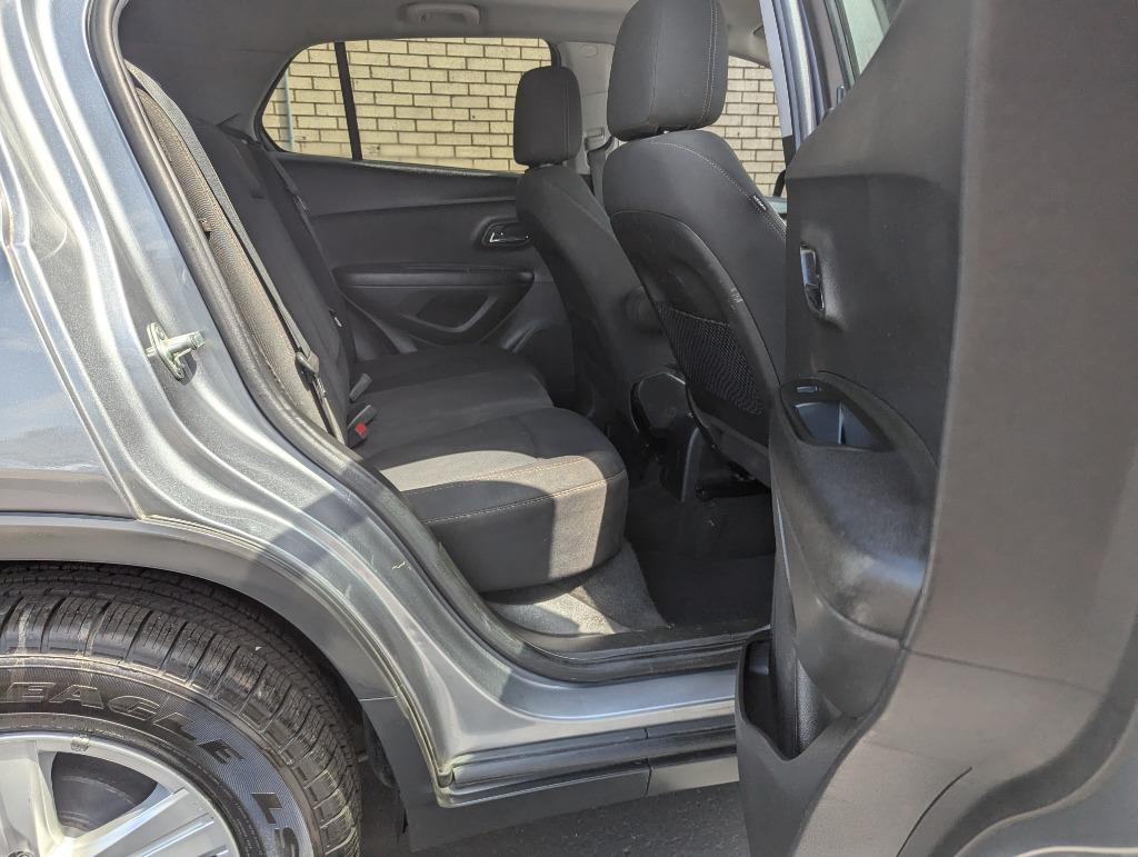 2020 Chevrolet Trax LS photo