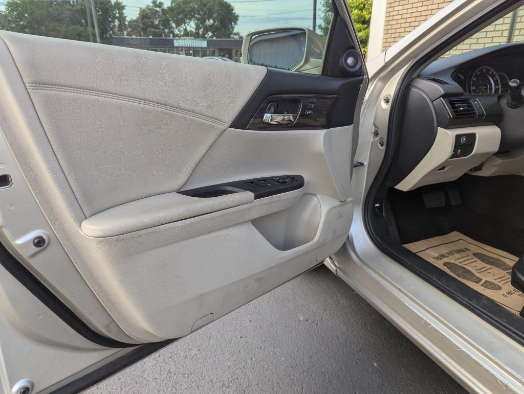 2015 Honda Accord EX-L photo