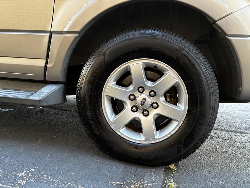 2009 Ford Expedition - $6,199