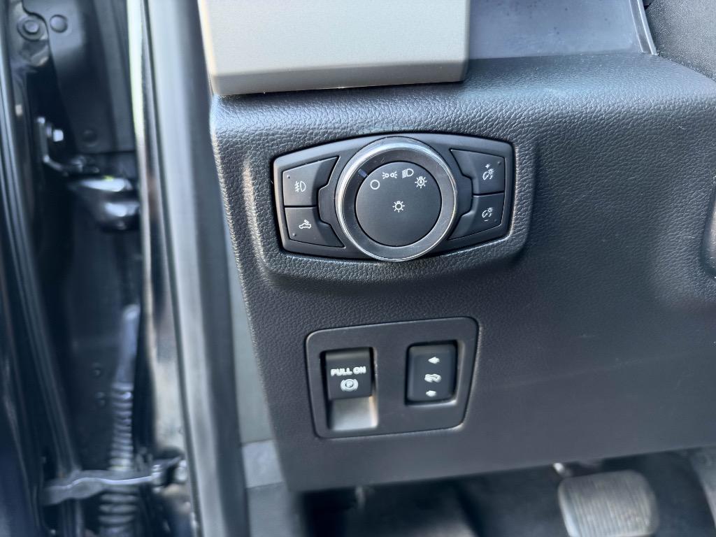 2016 Ford F-150 - $11,480