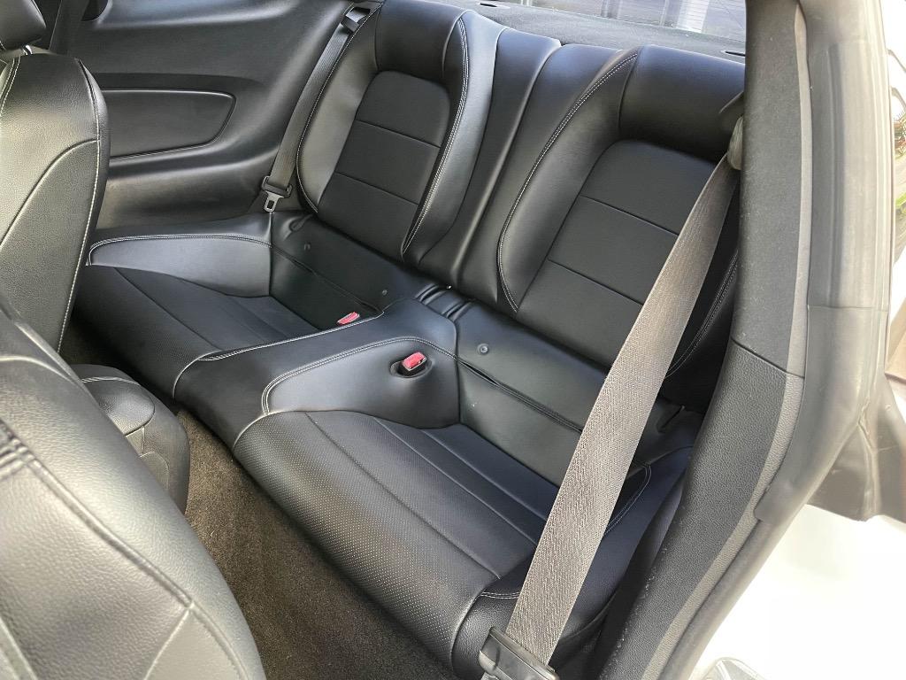 2015 Ford Mustang - $12,850