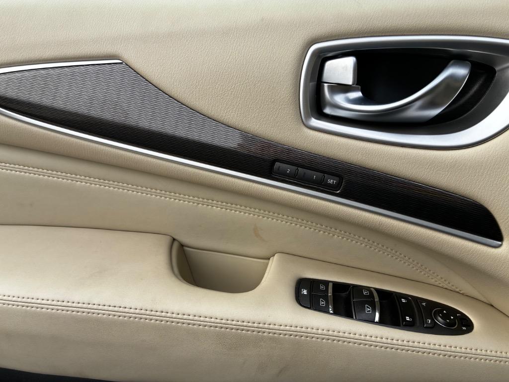 2017 INFINITI QX60 - $10,495