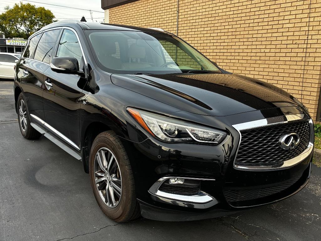 2017 INFINITI QX60 - $10,495