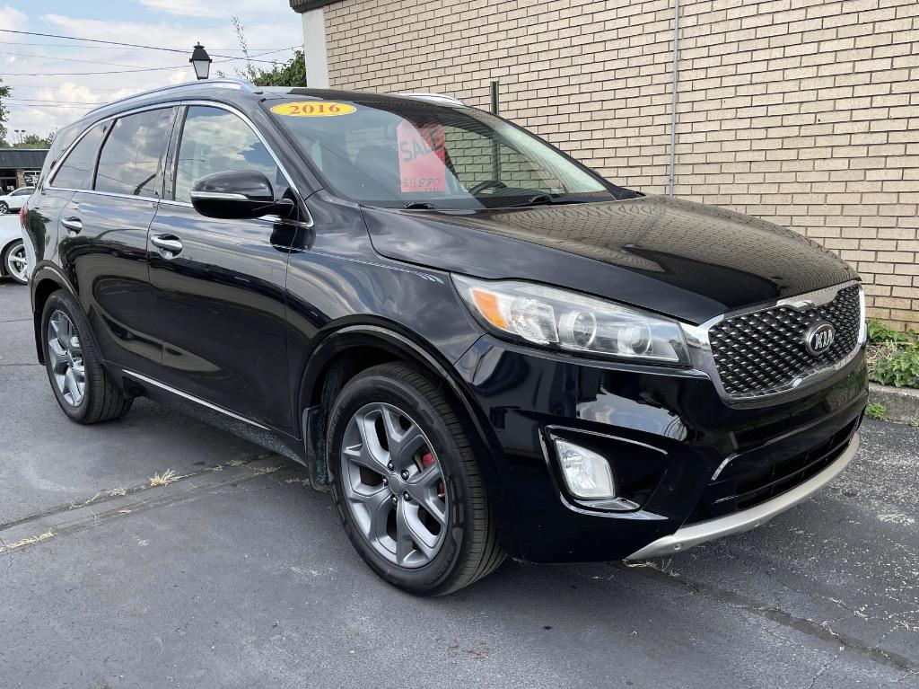 2016 Kia Sorento - $9,880