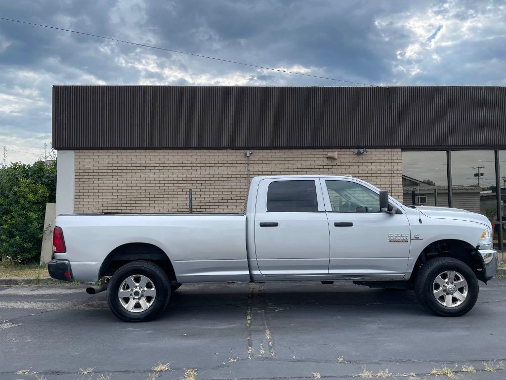 2017 Ram 3500 - $18,995