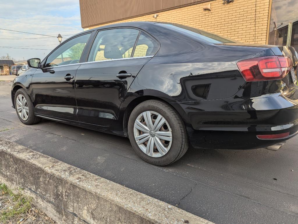 2017 Volkswagen Jetta S photo