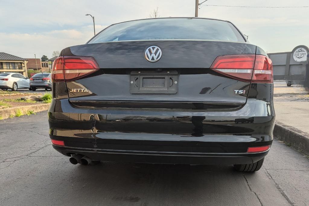 2017 Volkswagen Jetta S photo
