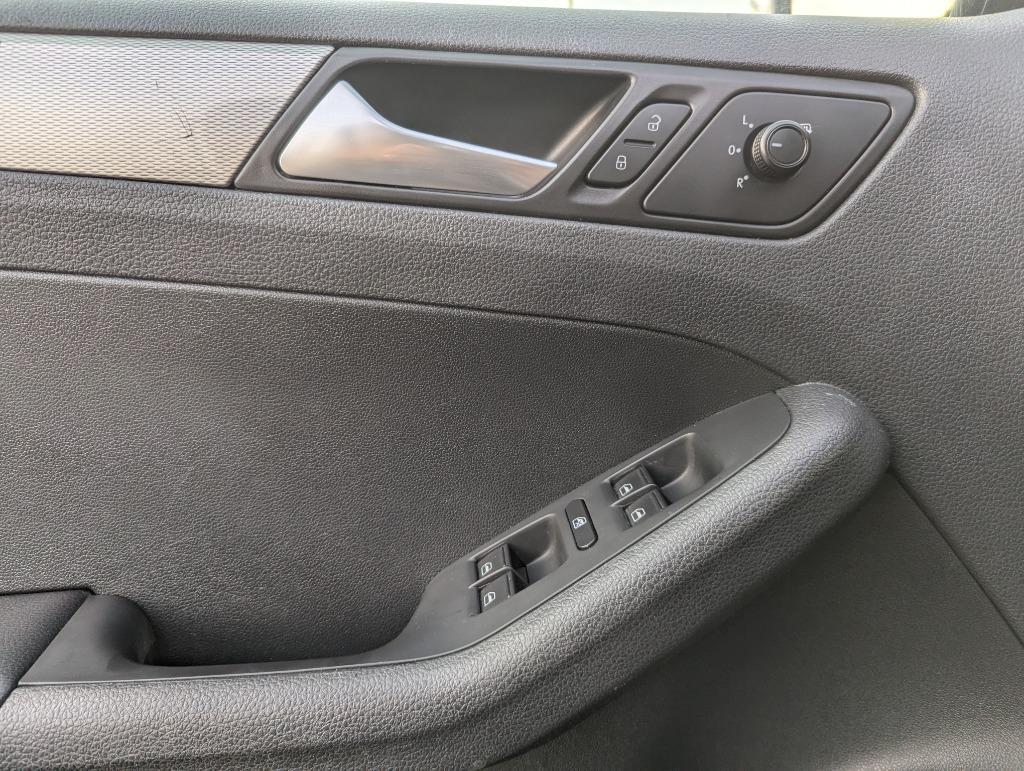 2017 Volkswagen Jetta S photo