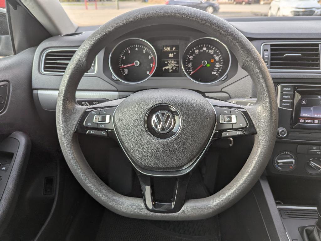 2017 Volkswagen Jetta S photo