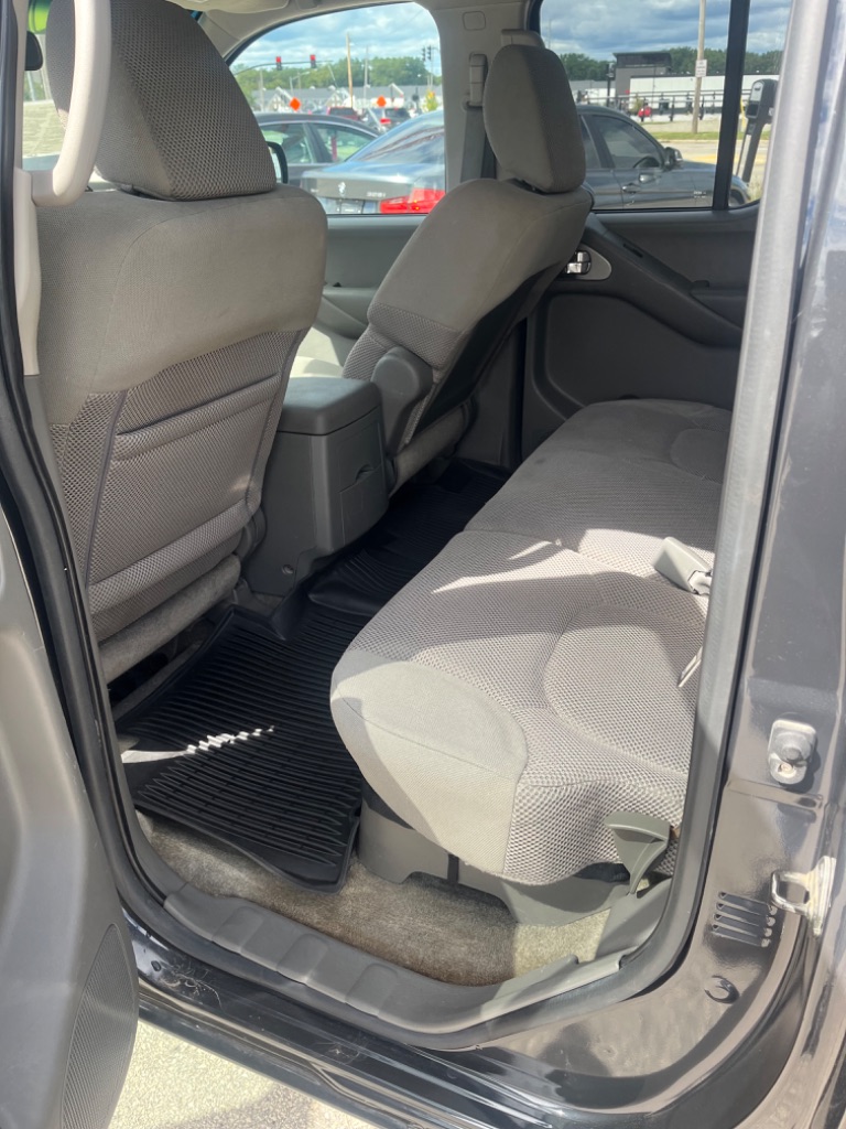 2012 Nissan Frontier S photo