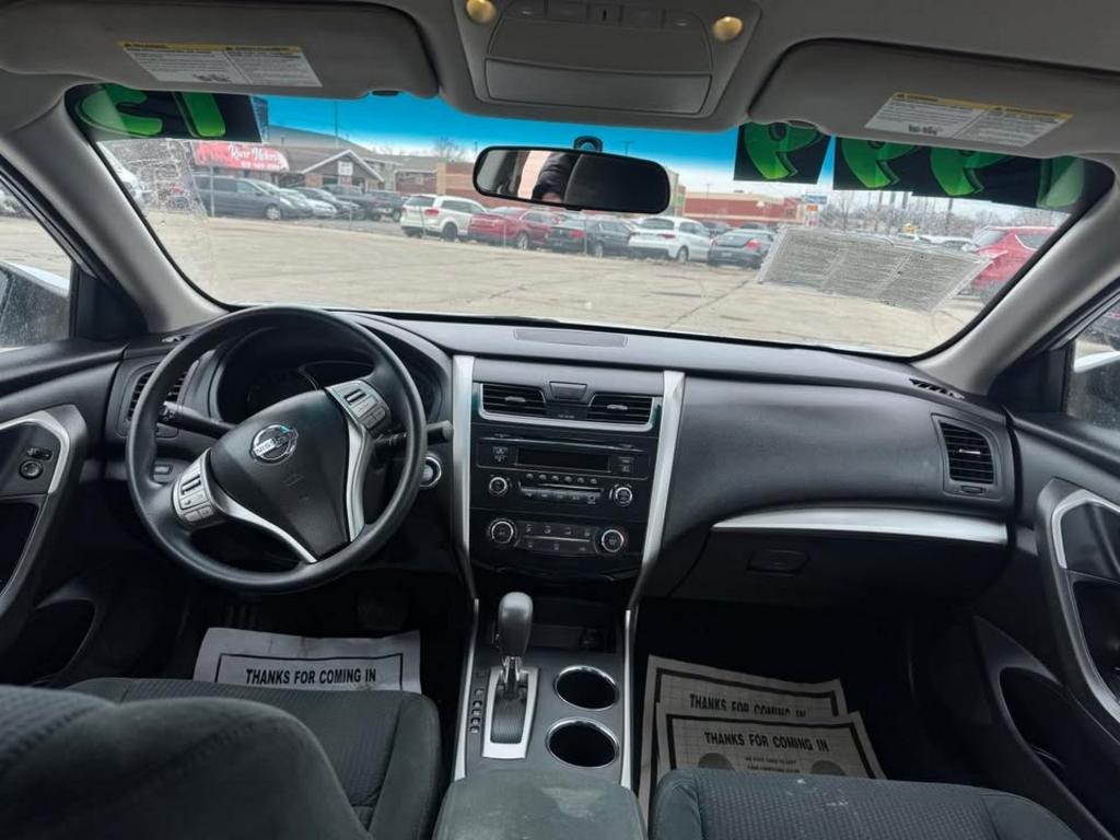 2015 Nissan Altima S photo