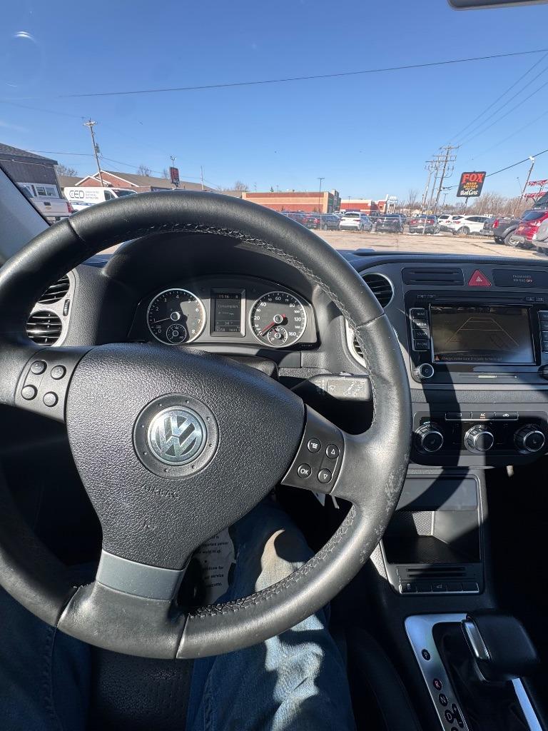2010 Volkswagen Tiguan S photo