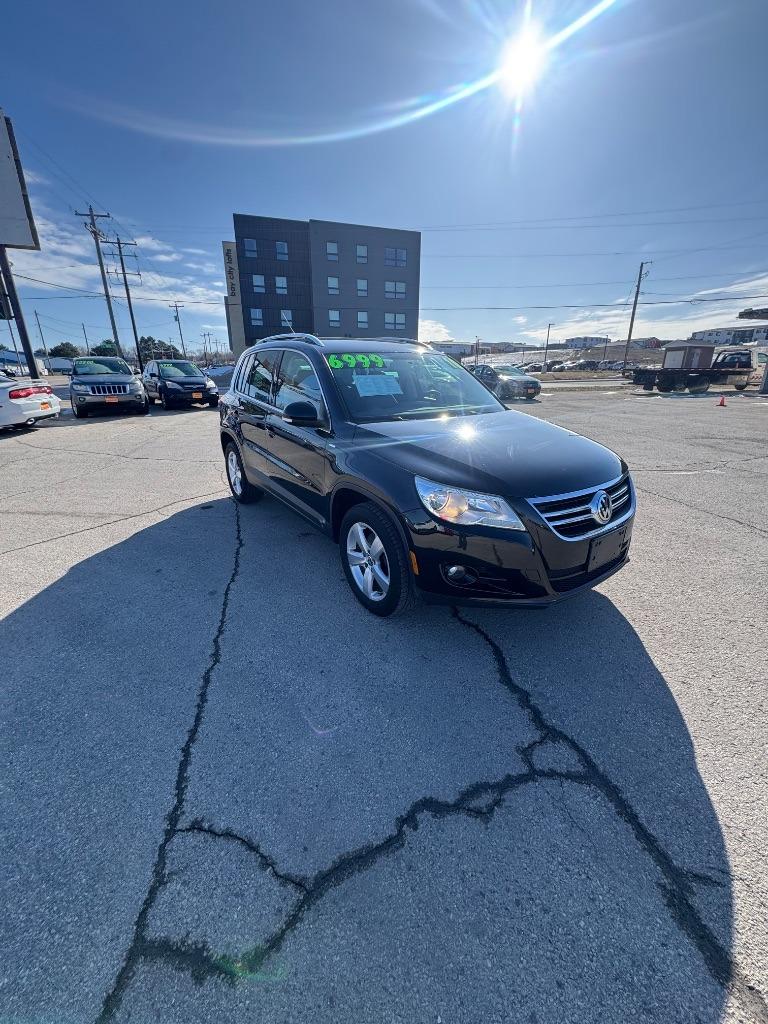 2010 Volkswagen Tiguan S photo