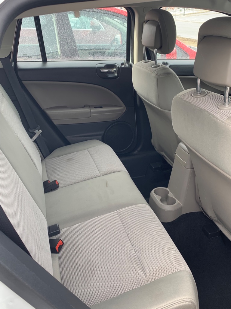 2012 Dodge Caliber SXT photo