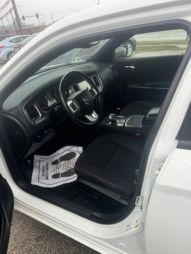2012 Dodge Charger SXT photo