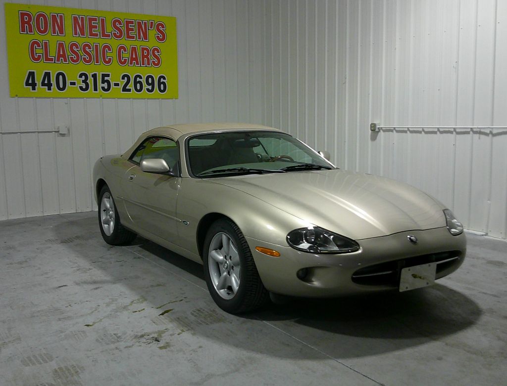 1997 Jaguar XK-Series XK8 photo