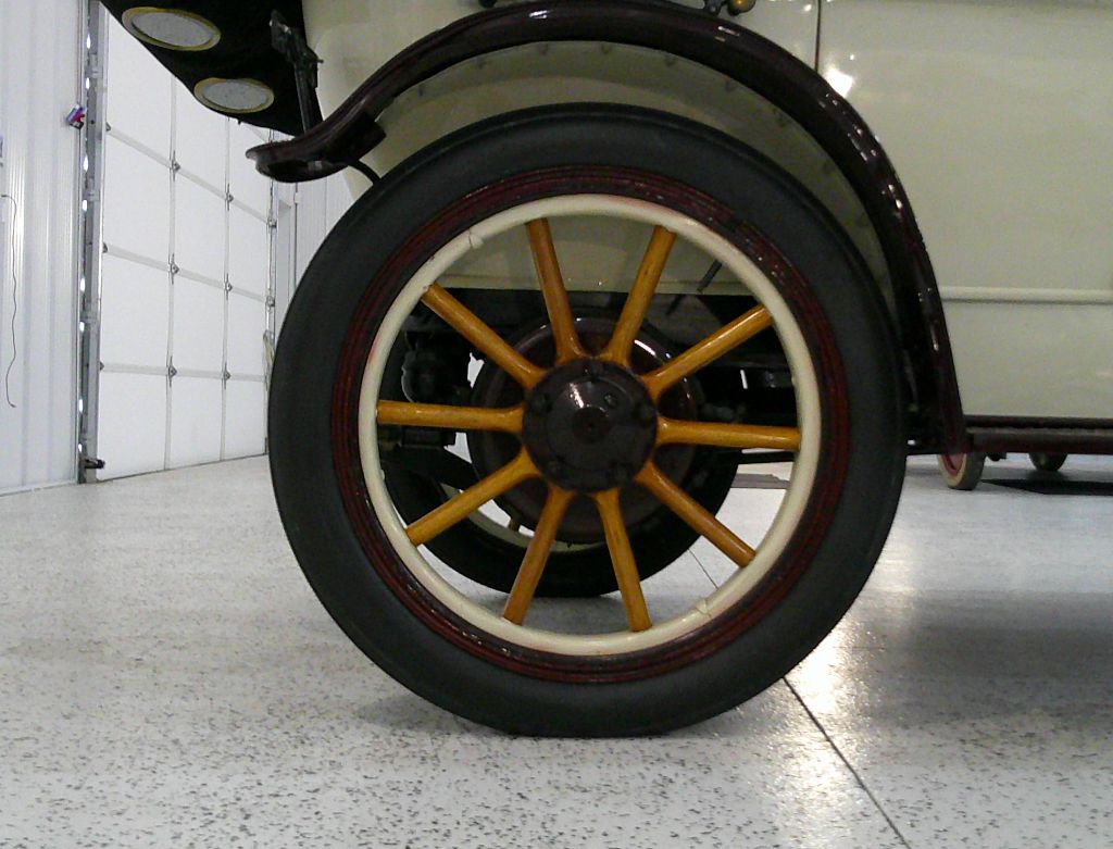 1913 Hupmobile Model 32 Touring - $19,995